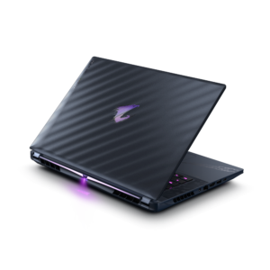 AORUS Master 16 (Intel Core Ultra 9 275HX/32 GB/1TB de SSD/16" QHD OLED 240 Hz/NVIDIA GeForce RTX 5070 Ti 12GB/W11 Home)